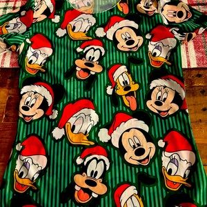 Wild Rich Kids Disney Christmas